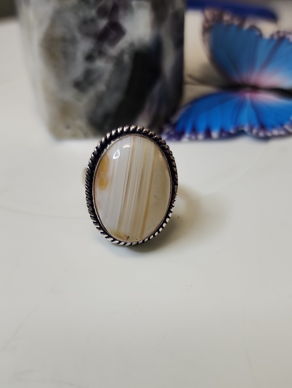 Beige Striped Agate Oval Ring